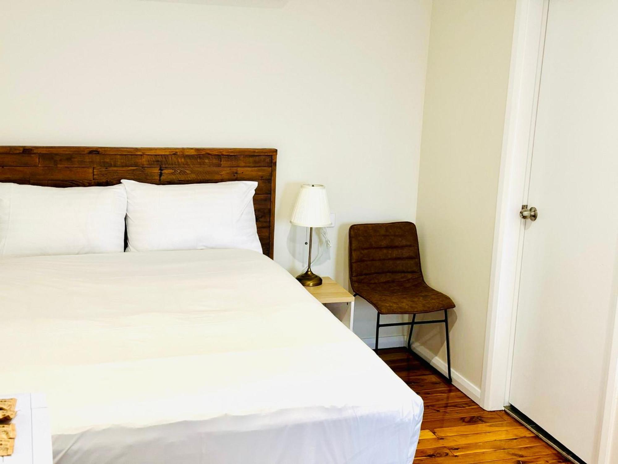 Motel Seven