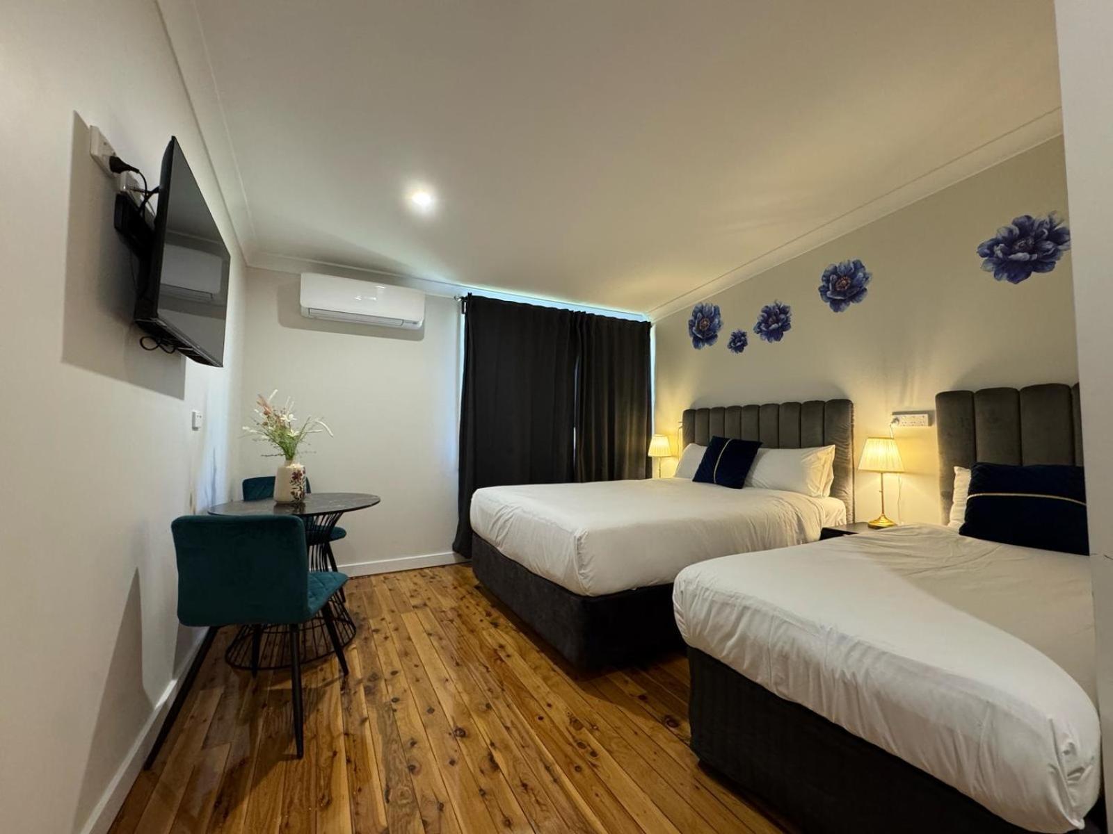 Motel Seven 3*