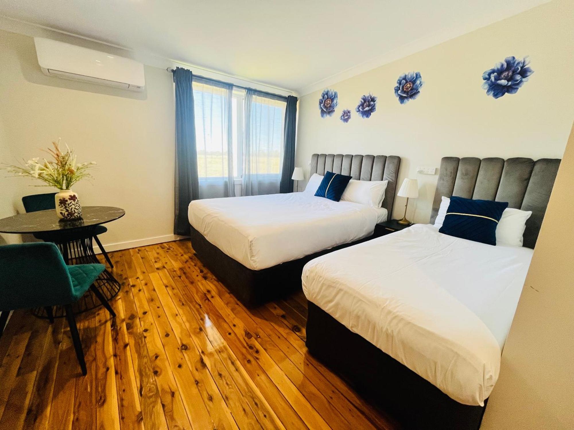 Seven 3* Wagga Wagga
